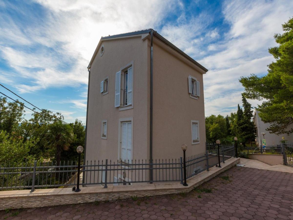 Apartment Villa Sara Dramalj Eksteriør billede