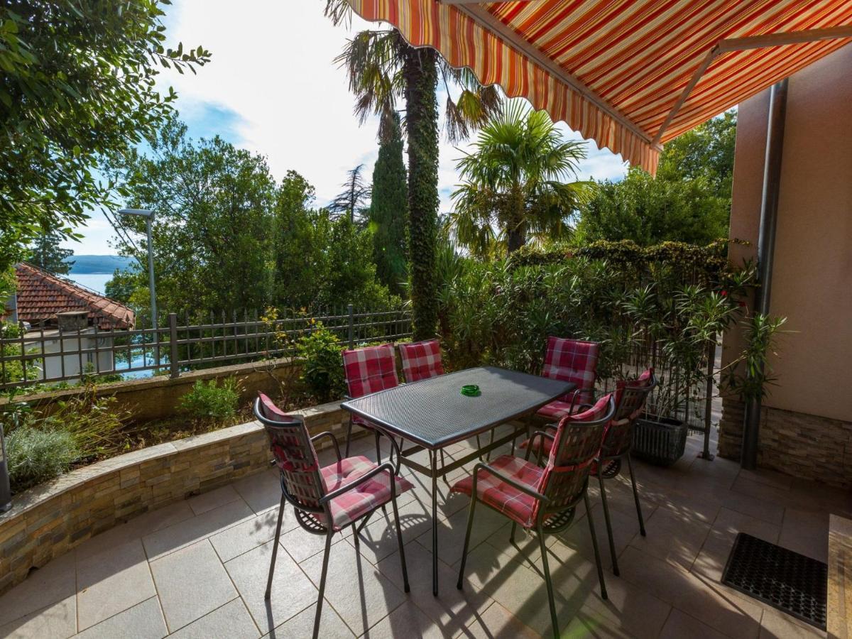 Apartment Villa Sara Dramalj Eksteriør billede
